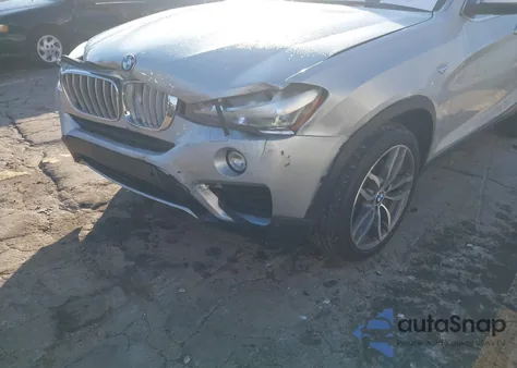 2015 BMW X4 xDrive28I z USA, uszkodzony, nr VIN 5UXXW3C5XF0M89326